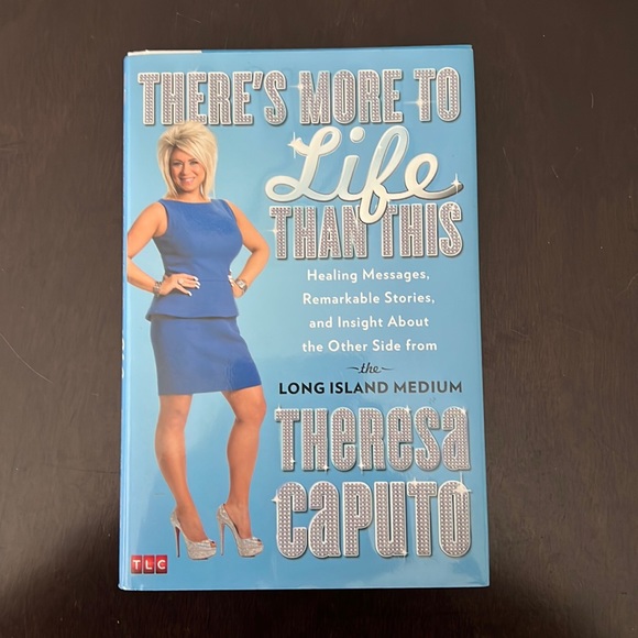 There’s More To Life Than This - Theresa Caputo - Picture 1 of 2